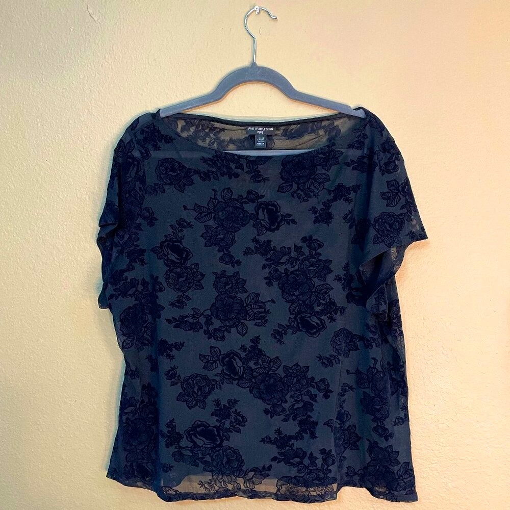 PrettyLittleThing Plus Size Black Mesh Fitted T-Shirt - Never Wor - Size[24]